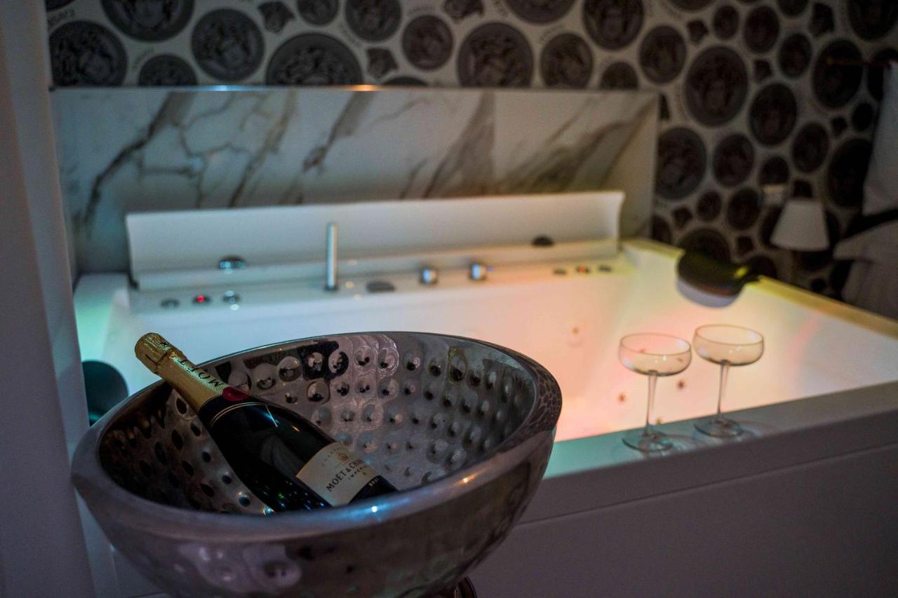 Bed and Breakfast Ef Luxury Living Paolisi Esterno foto