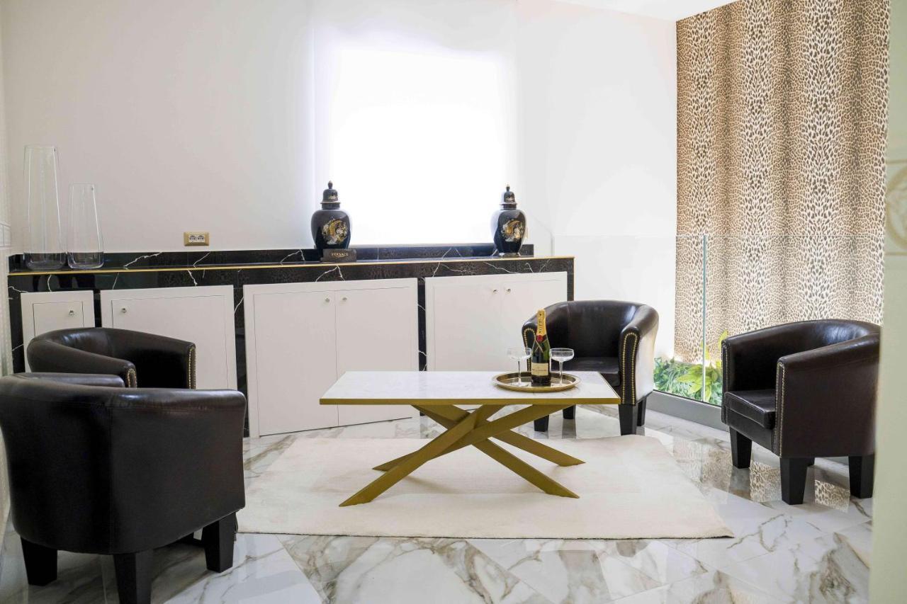 Bed and Breakfast Ef Luxury Living Paolisi Esterno foto