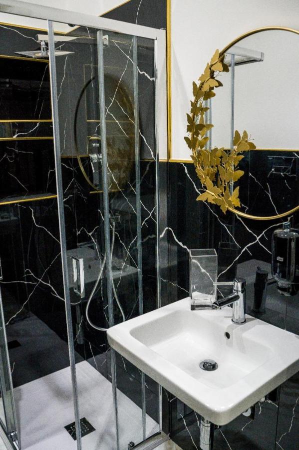 Bed and Breakfast Ef Luxury Living Paolisi Esterno foto